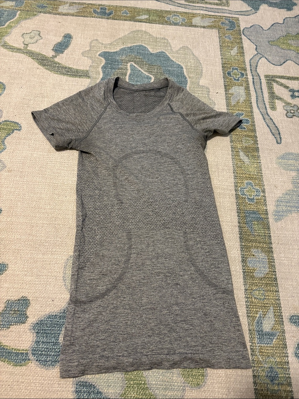 Lulu grey top